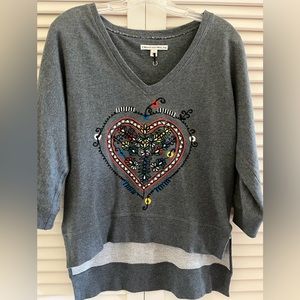 ❤️TWENTY8TWELVE Unique 100% Cotton embroidered heart pullover sweatshirt.